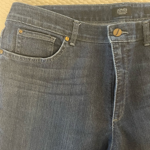 JONES New York Jeans - Picture 11 of 11